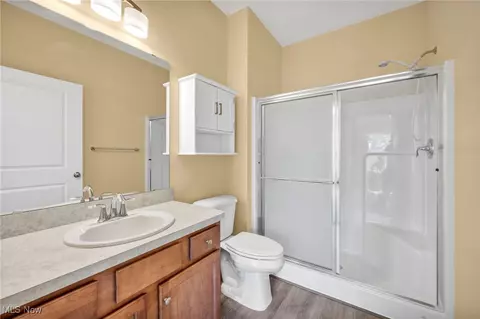 242 Oak Tree Ln, Elyria, OH 44035 photo 18