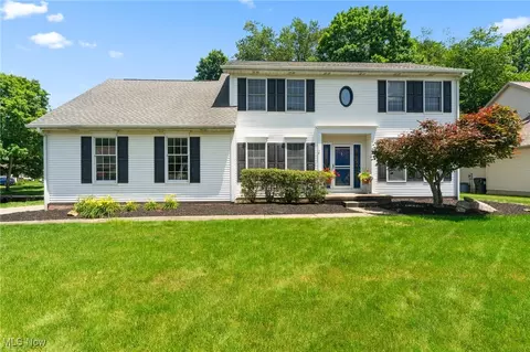 7701 Huntington Dr, Boardman, OH 44512