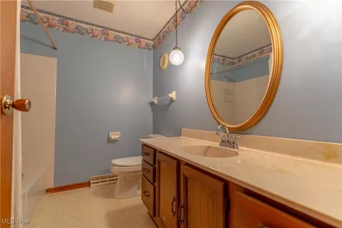 5535 Veldon Cir NE, Canton, OH 44721 photo 23
