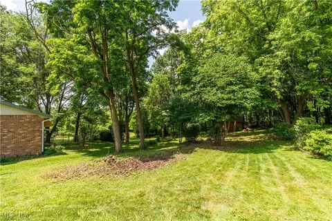 5535 Veldon Cir NE, Canton, OH 44721 photo 38