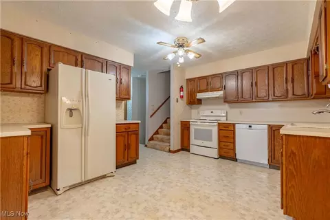 5535 Veldon Cir NE, Canton, OH 44721 photo 10