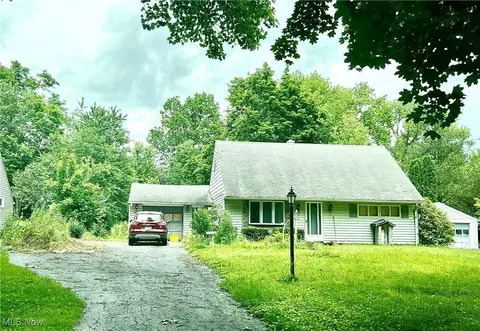 4234 Burkey Rd, Austintown, OH 44515