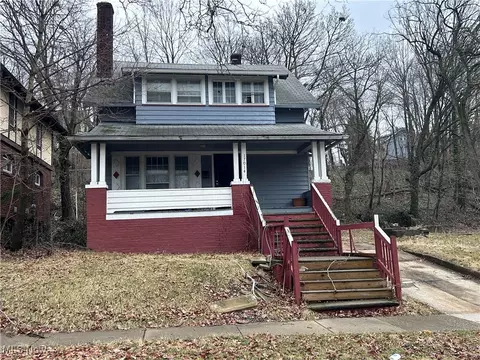 17014 Endora Rd, Cleveland, OH 44112
