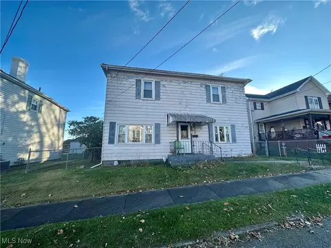 807 Daniels St, Toronto, OH 43964