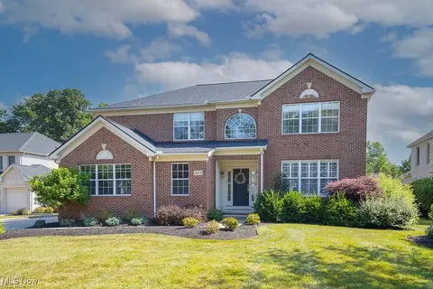 31008 Logan Ct, Westlake, OH 44145