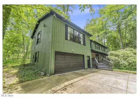 820 Old Spring Rd, Copley, OH 44321