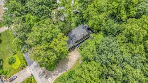 View/Area - 820 Old Spring Rd, Copley, OH 44321 photo 1 of 5