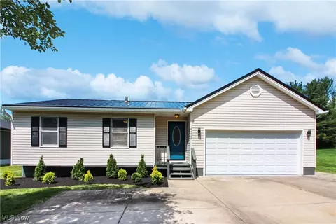 4473 Cloverlane Ave NW, Warren, OH 44483