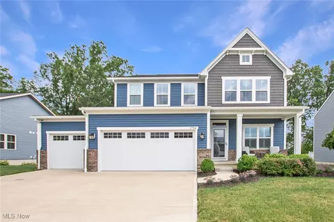 1794 Mason Dr, Parma, OH 44134