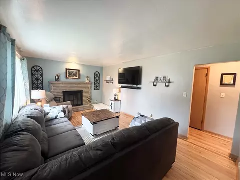 470 Geneva Ave, Struthers, OH 44471 photo 5