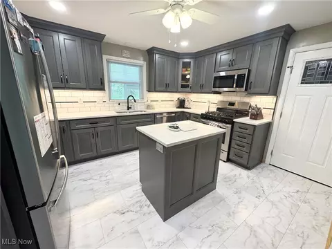 470 Geneva Ave, Struthers, OH 44471 photo 7