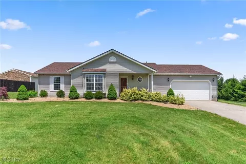 5215 River Rd, Madison, OH 44057