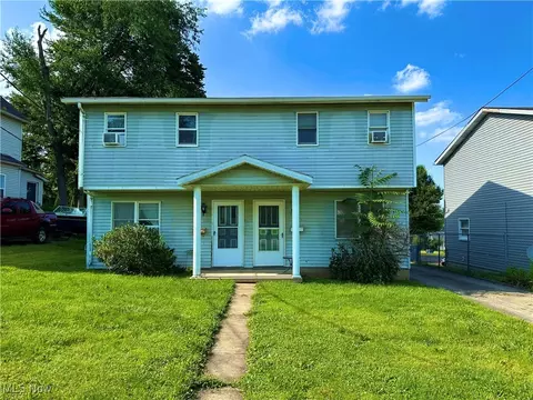 467 Elm St, Struthers, OH 44471 photo 1