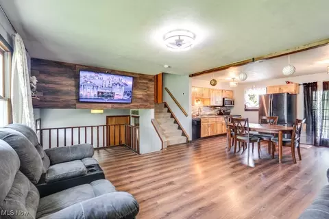 8998 Horn Rd, Windham, OH 44288 photo 16