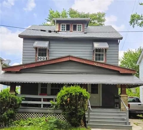 387 Cleveland Rd, Cleveland, OH 44108