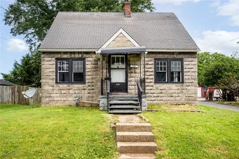 336 E 9th St, Ashland, OH 44805 photo 2