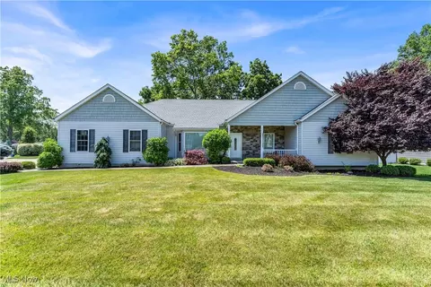 6240 Tina Dr, Mentor, OH 44060
