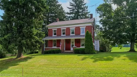5860 Rochester Rd, Homeworth, OH 44634