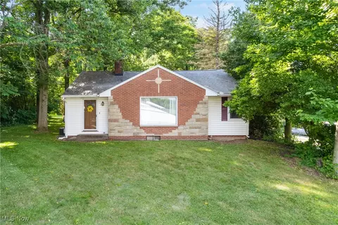 3788 Manchester Rd, Coventry, OH 44319
