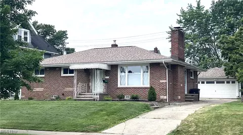 1760 Glenmount Ave, Akron, OH 44301