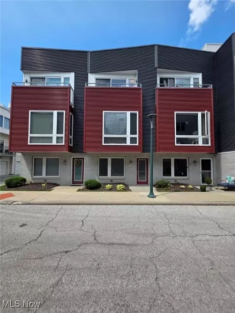 7308 Marina Ct, Cleveland, OH 44102