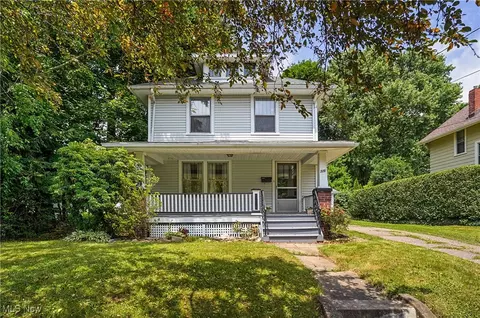 325 Pleasant Ave, Kent, OH 44240