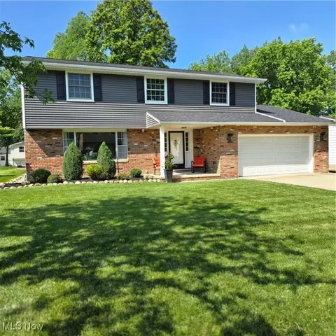14501 Cherokee Trl, Middleburg Heights, OH 44130