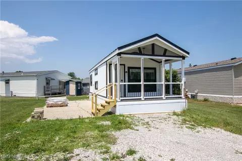 4495 Darr-hopfinger Rd #33, Port Clinton, OH 43452