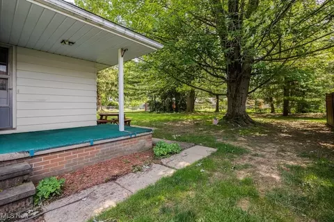 39561 Robert Ln, Elyria, OH 44035 photo 35