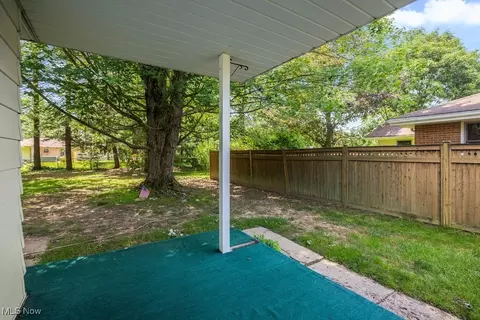 39561 Robert Ln, Elyria, OH 44035 photo 34
