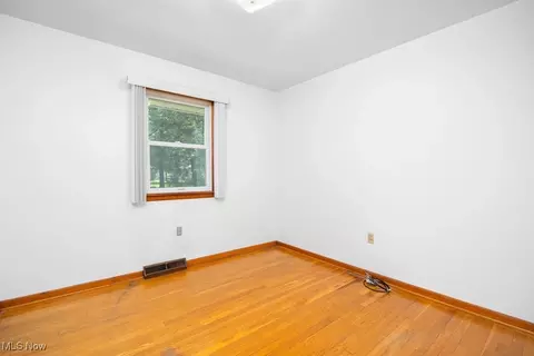 39561 Robert Ln, Elyria, OH 44035 photo 16