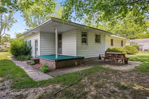 39561 Robert Ln, Elyria, OH 44035 photo 36