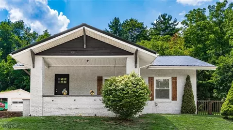 5515 Hoover Ave, East Fultonham, OH 43735