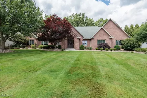 492 Canterbury Way, Tallmadge, OH 44278
