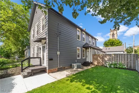 1932 W 52nd St, Cleveland, OH 44102