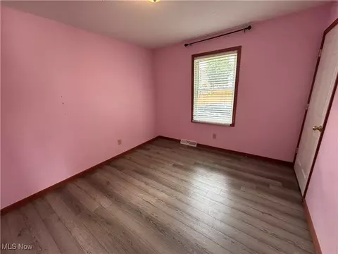 Bedroom - 213 E 3rd St, Dover, OH 44622 photo 4 of 5