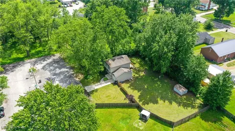 View/Area - 9009 Oak Ct, Windham, OH 44288 photo 6 of 7