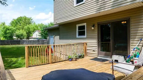 Exterior - 9009 Oak Ct, Windham, OH 44288 photo 5 of 10