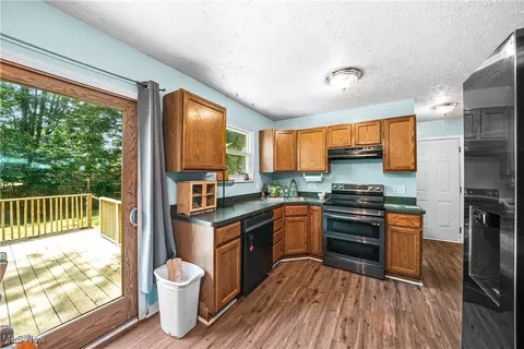 Kitchen - 9009 Oak Ct, Windham, OH 44288 photo 2 of 5