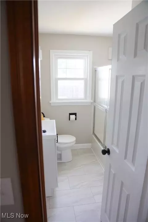 Bath - 19 Renee Dr, Struthers, OH 44471 photo 1 of 2