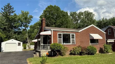 3477 Hadley Ave, Liberty, OH 44505