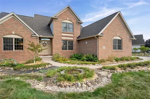 3383 Suffolk Downs, Stow, OH 44224 photo 2
