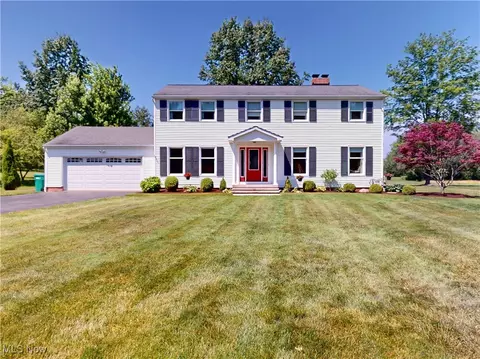 10486 Hobart Rd, Kirtland, OH 44094