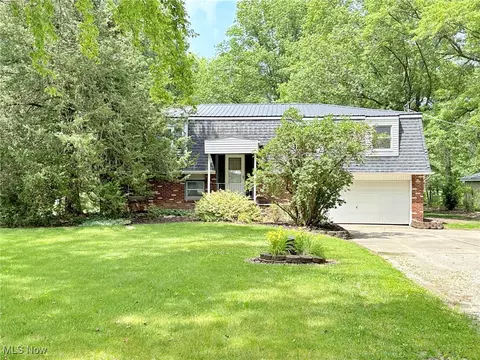 10511 Darrow Rd, Vermilion, OH 44089