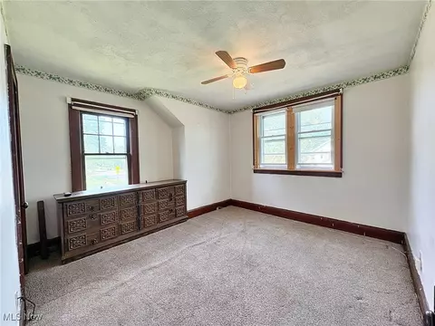 Bedroom - 1307 West Ave, Elyria, OH 44035 photo 5 of 6