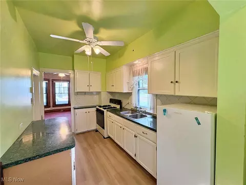 Kitchen - 1307 West Ave, Elyria, OH 44035 photo 1 of 2