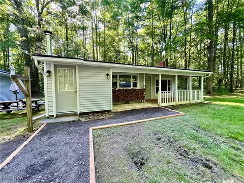 4807 Laskey Rd, Rome, OH 44085