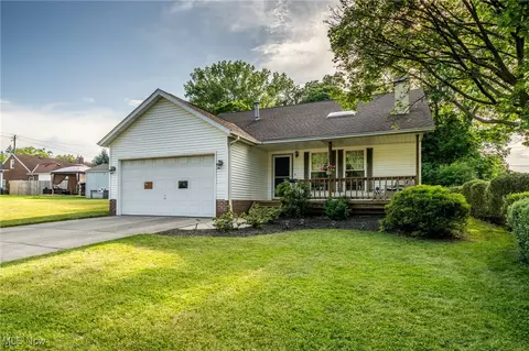1870 E 223 St, Euclid, OH 44117
