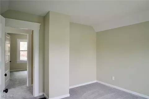 918 Pitkin Ave, Akron, OH 44310 photo 17