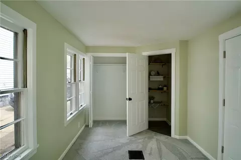918 Pitkin Ave, Akron, OH 44310 photo 12